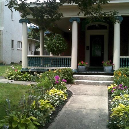 Bayberry House Bed And Breakfast 스튜번빌 외부 사진