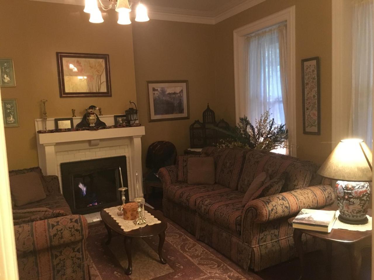 Bayberry House Bed And Breakfast 스튜번빌 외부 사진